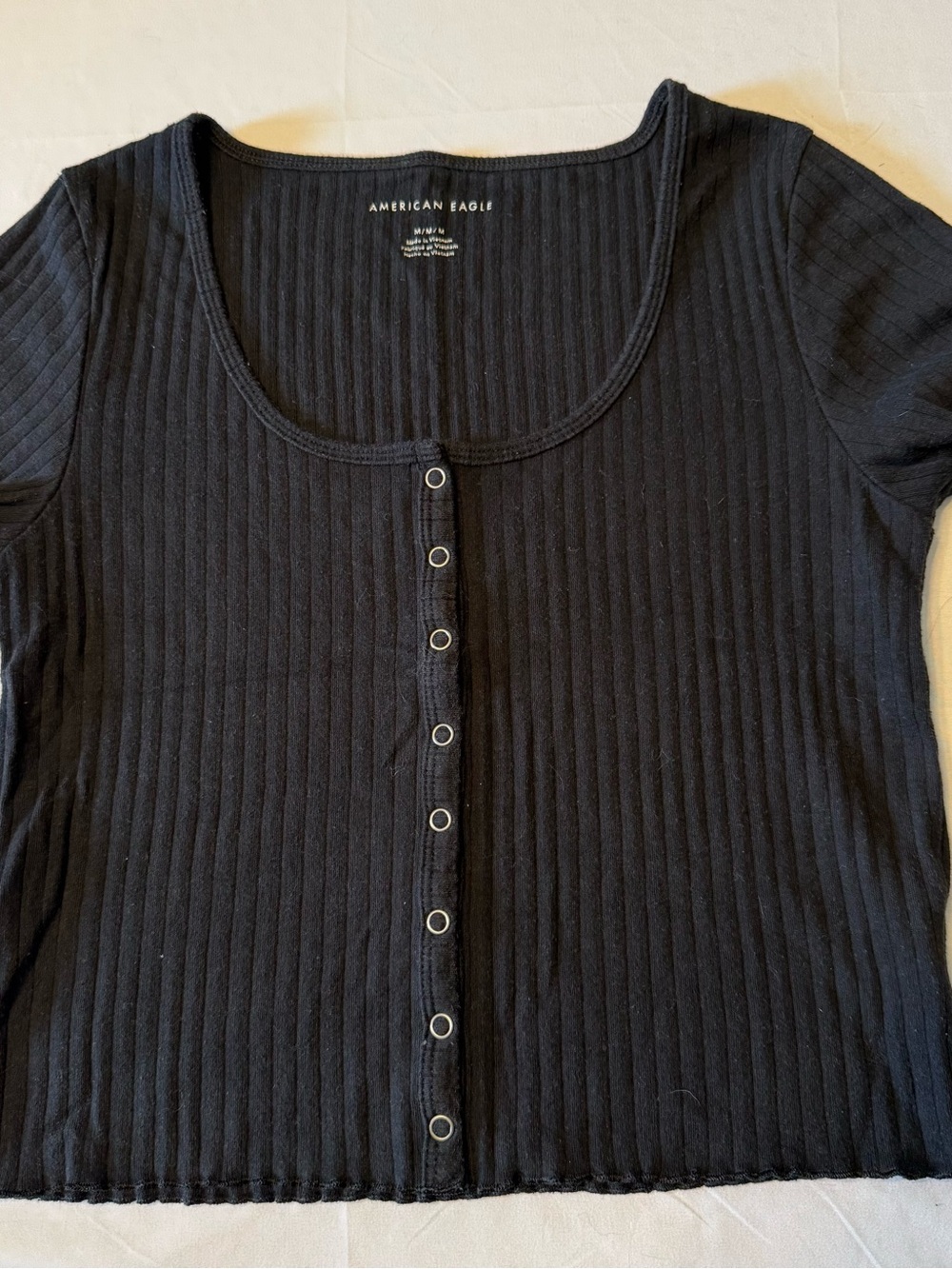 American Eagle Outfitters Black Ribbed Snap-Front Crop Top
